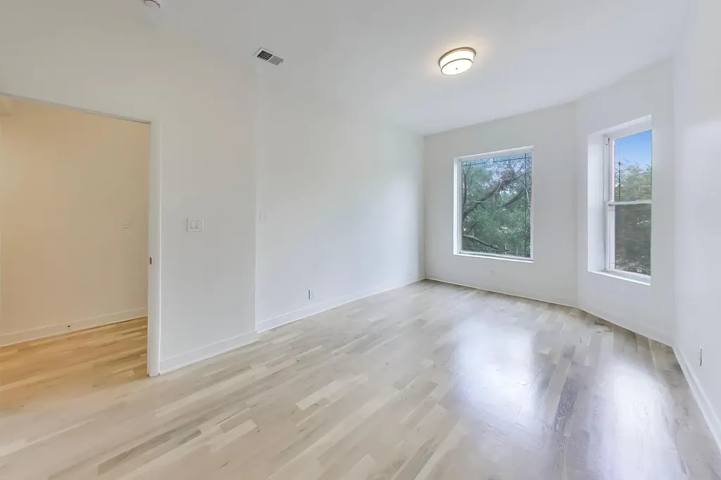 5714 South Prairie Avenue Chicago IL 60637
