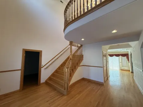 1004 Saddle Lane Lemont IL 60439