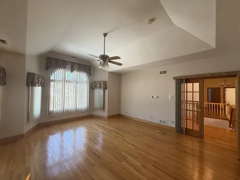 1004 Saddle Lane Lemont IL 60439