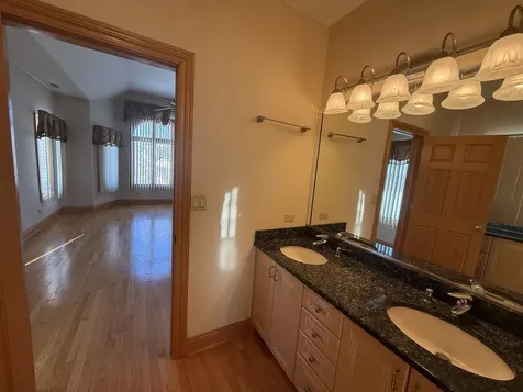 1004 Saddle Lane Lemont IL 60439