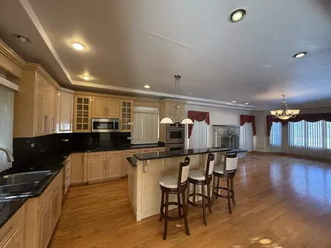 1004 Saddle Lane Lemont IL 60439