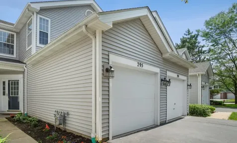 295 Hunterdon Court Schaumburg IL 60194