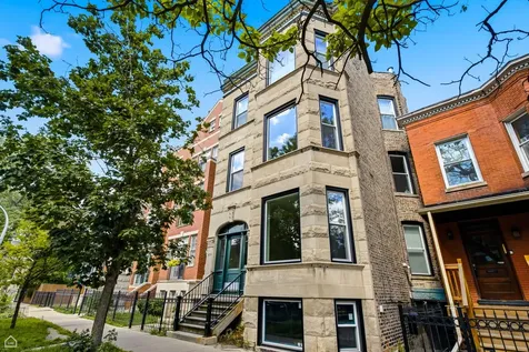 3751 North Clifton Avenue Chicago IL 60613