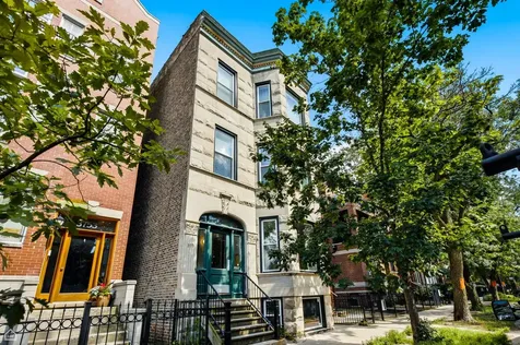 3751 North Clifton Avenue Chicago IL 60613