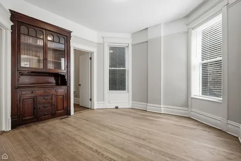 3751 North Clifton Avenue Chicago IL 60613