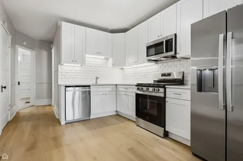 3751 North Clifton Avenue Chicago IL 60613
