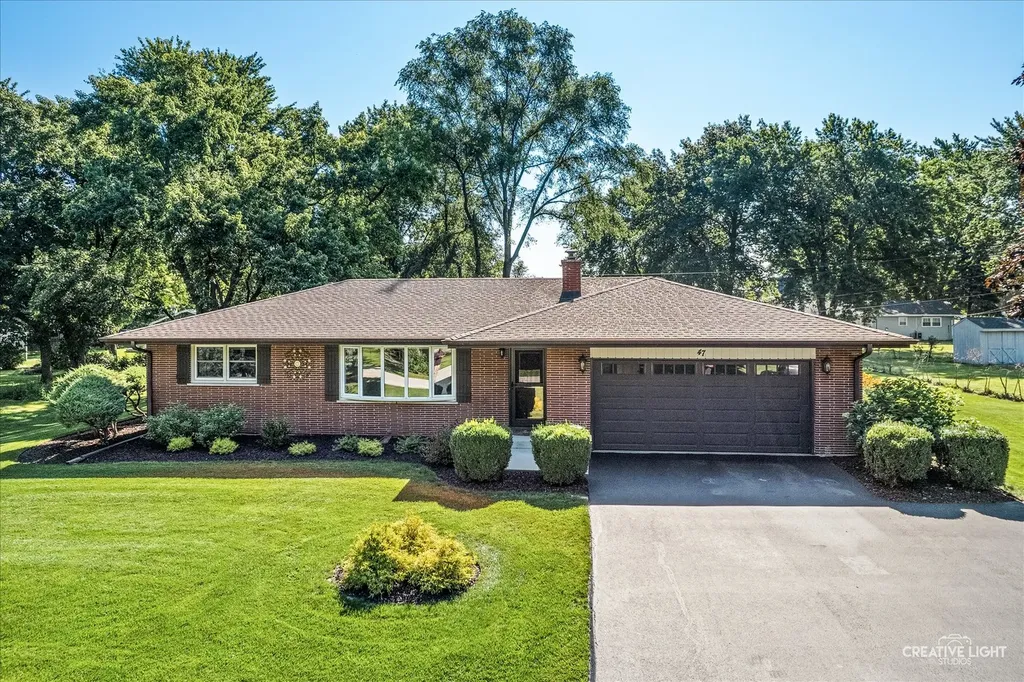 47 Pasadena Drive Oswego IL 60543
