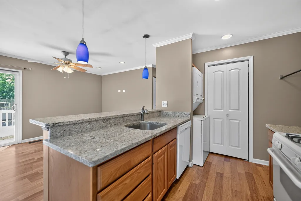 1370 Woodcutter Lane Wheaton IL 60189