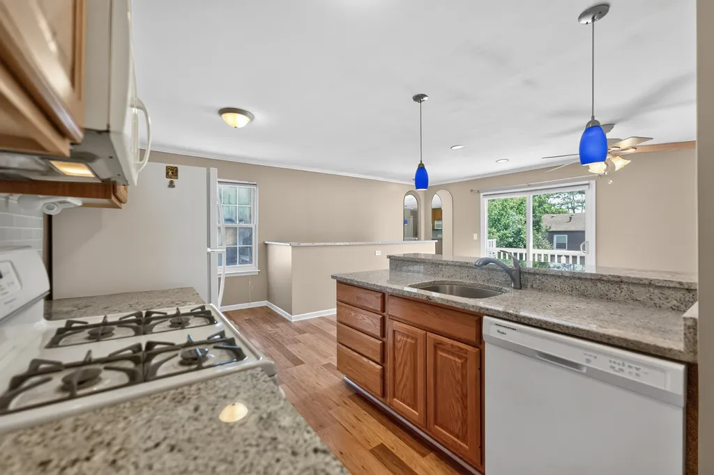 1370 Woodcutter Lane Wheaton IL 60189