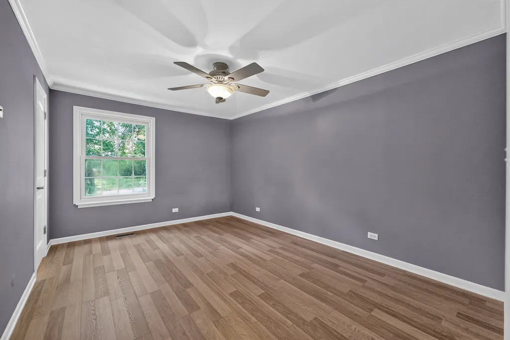1370 Woodcutter Lane Wheaton IL 60189