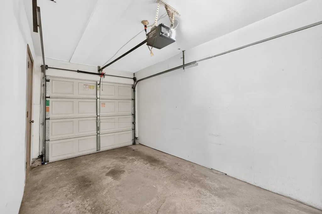 1370 Woodcutter Lane Wheaton IL 60189