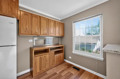 1370 Woodcutter Lane Wheaton IL 60189