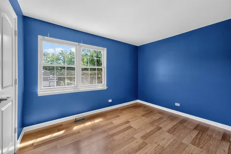 1370 Woodcutter Lane Wheaton IL 60189