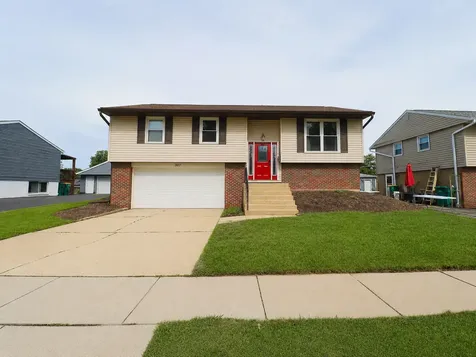 307 Hickory Avenue Romeoville IL 60446