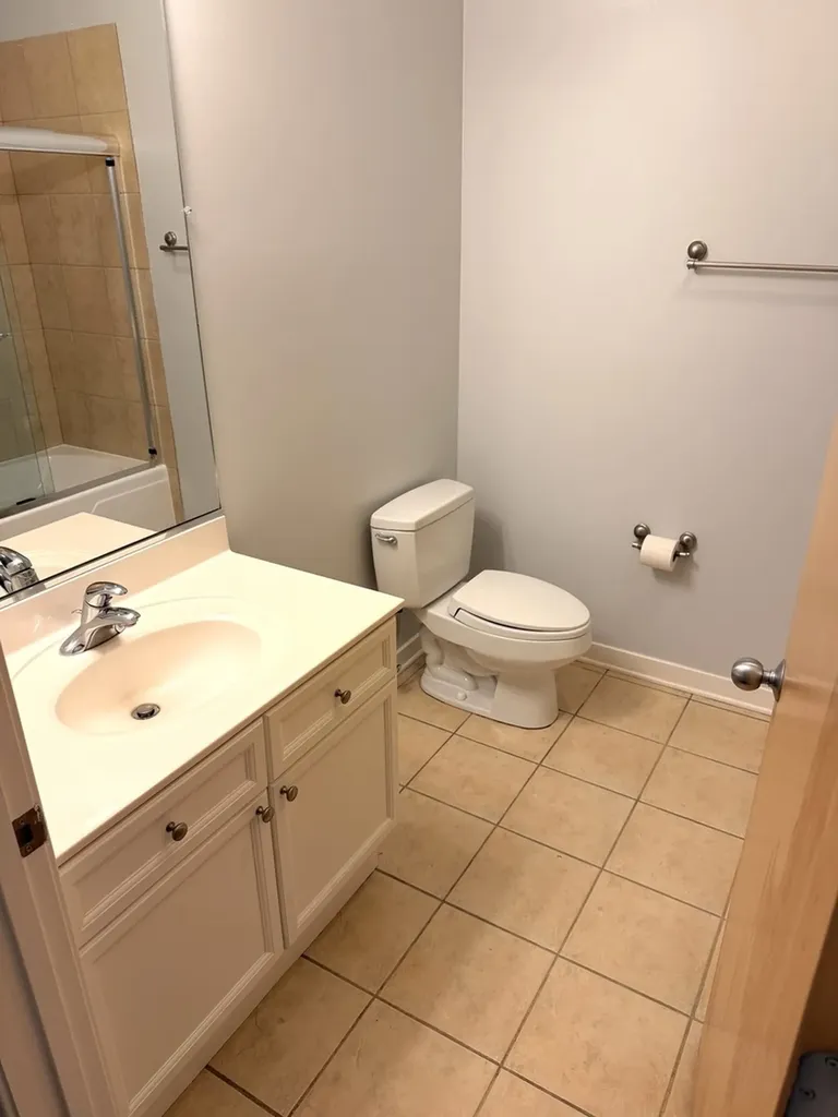 1910 South State Street Chicago IL 60616