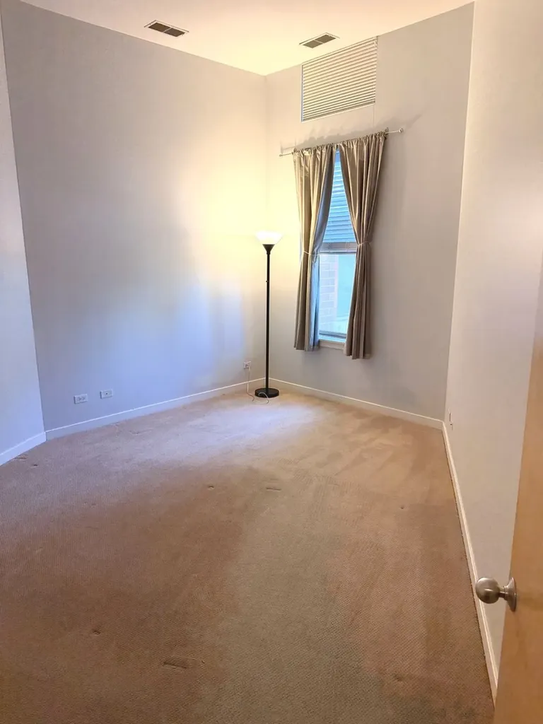 1910 South State Street Chicago IL 60616