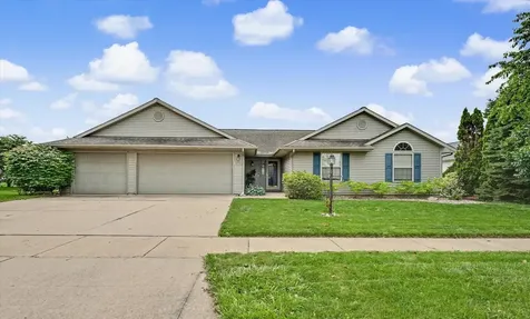 3701 Englewood Drive Champaign IL 61822