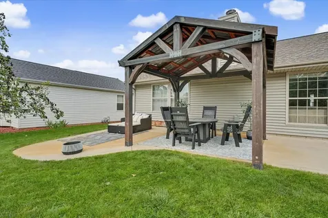3701 Englewood Drive Champaign IL 61822