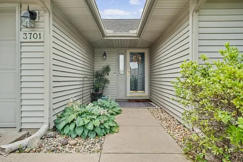 3701 Englewood Drive Champaign IL 61822