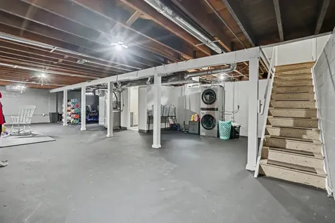 430 27TH Avenue East Moline IL 61244