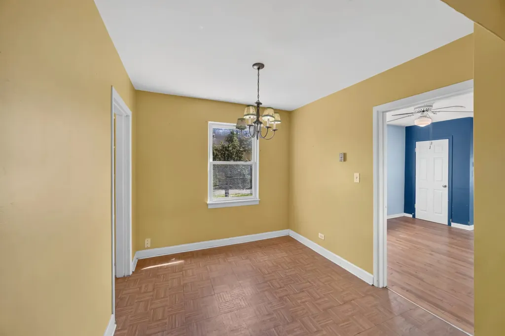 14329 South Beacon Avenue Orland Park IL 60462