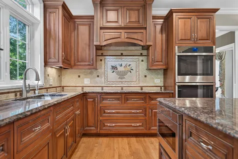 27033 West Coventry Court Lake Barrington IL 60010