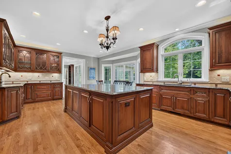 27033 West Coventry Court Lake Barrington IL 60010