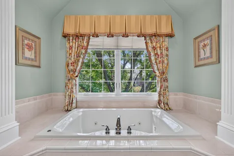 27033 West Coventry Court Lake Barrington IL 60010