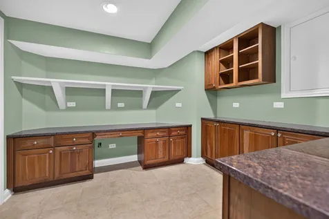 27033 West Coventry Court Lake Barrington IL 60010