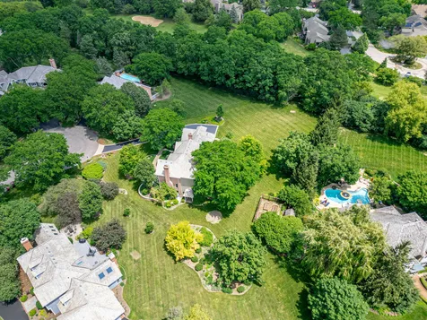 27033 West Coventry Court Lake Barrington IL 60010