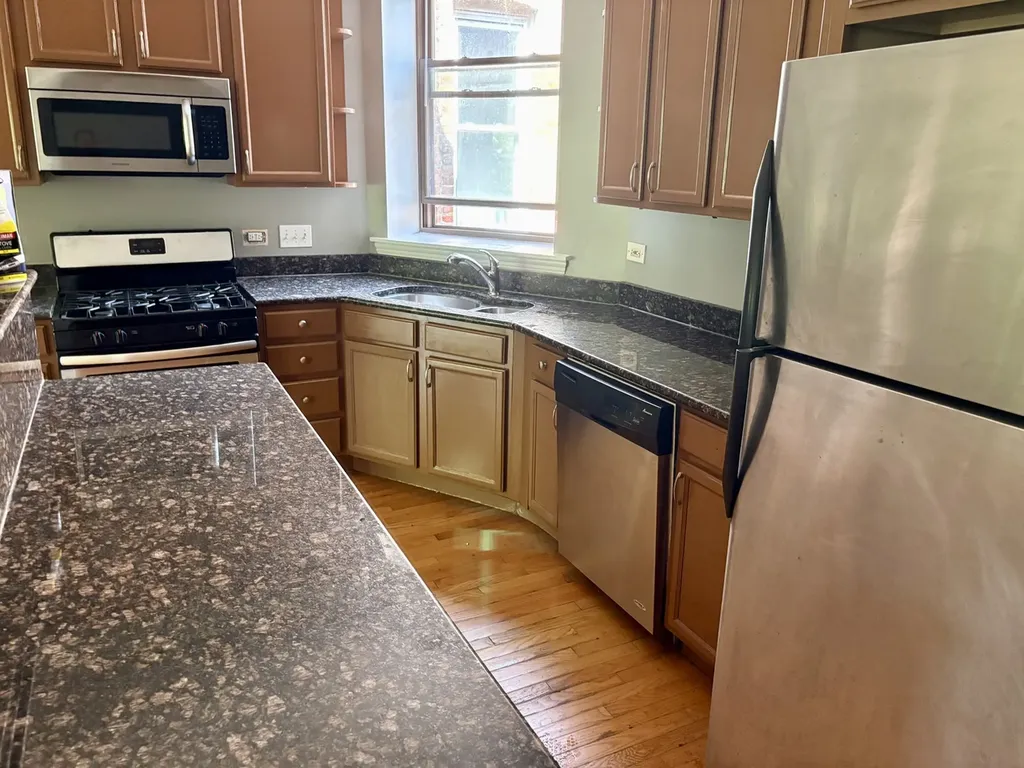 706 East 51st Street Chicago IL 60615