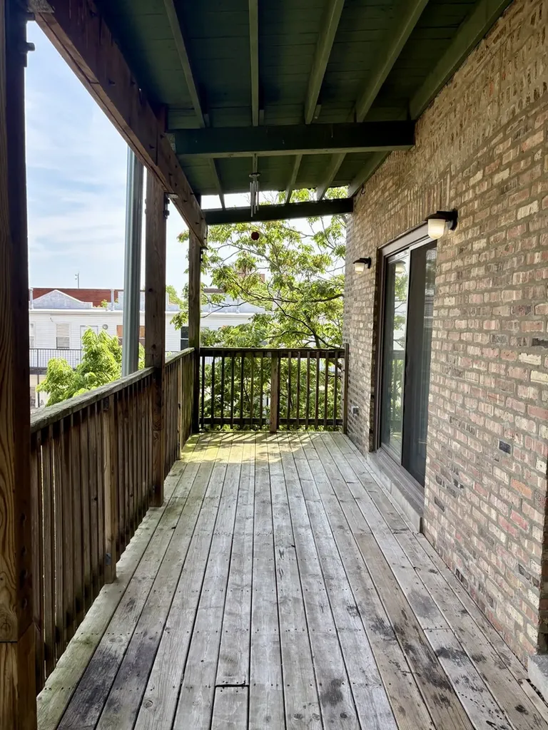 706 East 51st Street Chicago IL 60615