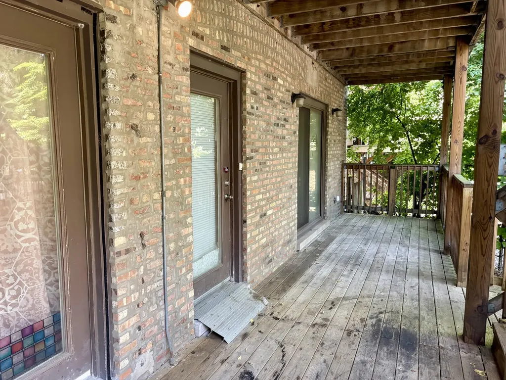 706 East 51st Street Chicago IL 60615