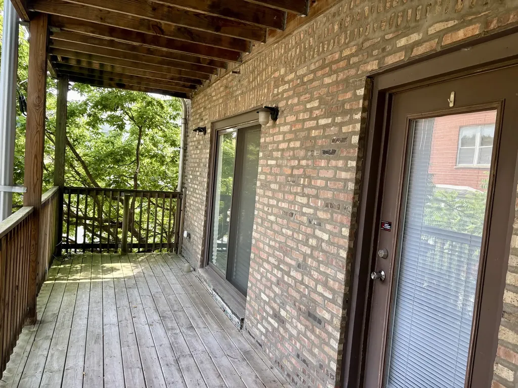 706 East 51st Street Chicago IL 60615
