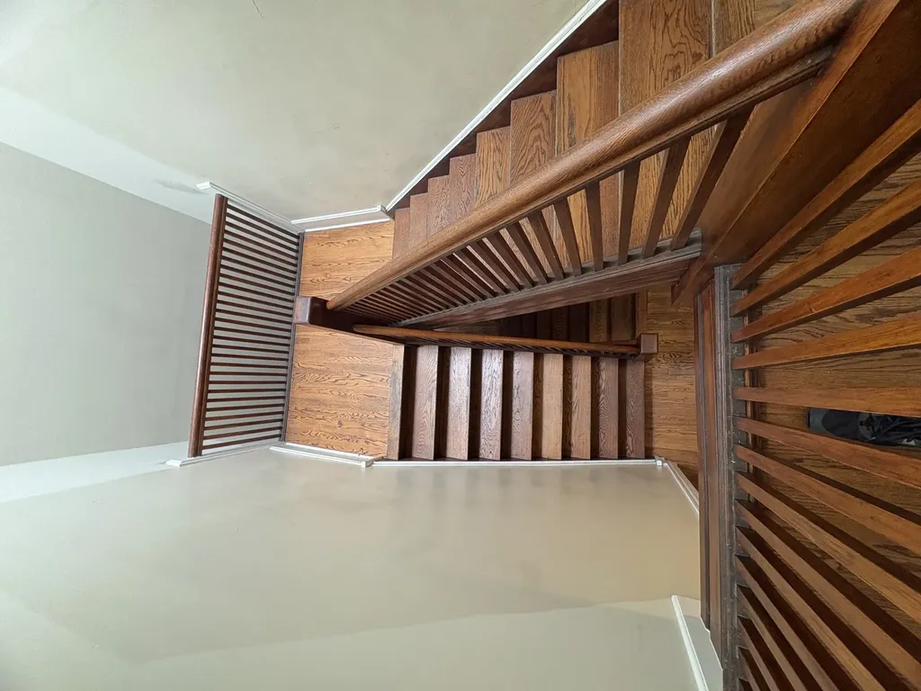 706 East 51st Street Chicago IL 60615