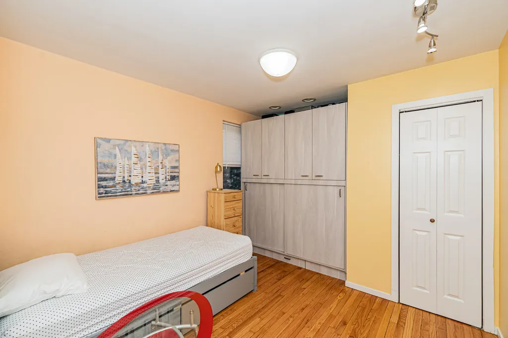 3254 North Nagle Avenue Chicago IL 60634