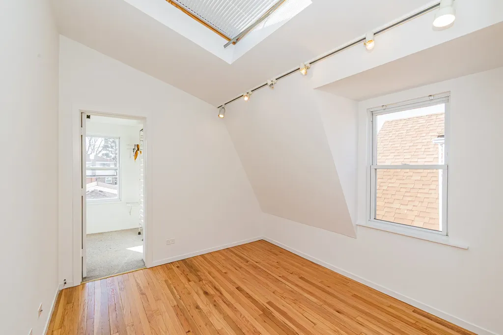 3254 North Nagle Avenue Chicago IL 60634