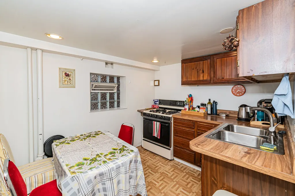 3254 North Nagle Avenue Chicago IL 60634
