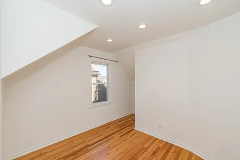 3254 North Nagle Avenue Chicago IL 60634