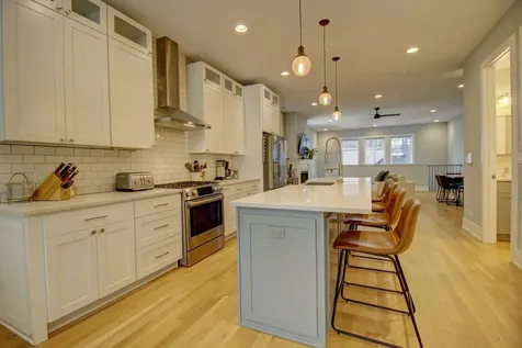 2438 North Western Avenue Chicago IL 60647