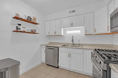 1450 Sandpebble Drive Wheeling IL 60090