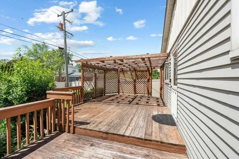 818 Leahy Circle Des Plaines IL 60016