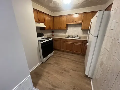 7832 South Cregier Avenue Chicago IL 60649