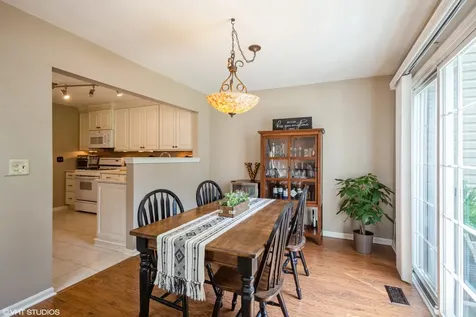 707 Clover Hill Court Elk Grove Village IL 60007