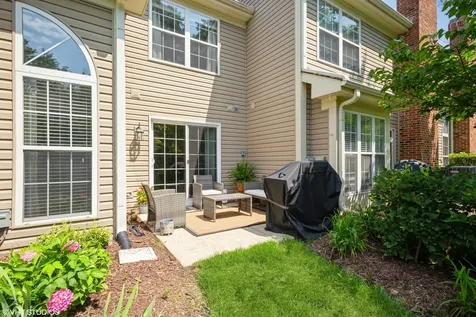 707 Clover Hill Court Elk Grove Village IL 60007