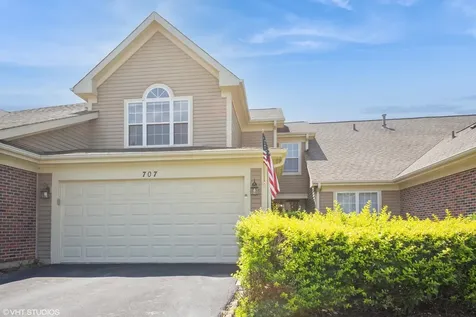 707 Clover Hill Court Elk Grove Village IL 60007