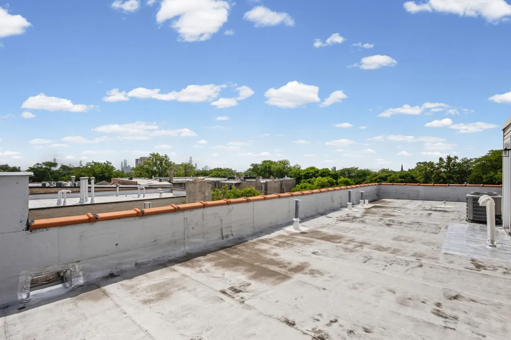 2623 West Evergreen Avenue Chicago IL 60622