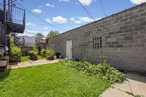 2623 West Evergreen Avenue Chicago IL 60622