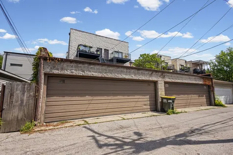 2623 West Evergreen Avenue Chicago IL 60622
