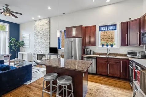 2623 West Evergreen Avenue Chicago IL 60622